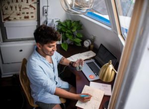 El futuro del mundo laboral pasa por el teletrabajo, según un estudio de Lenovo