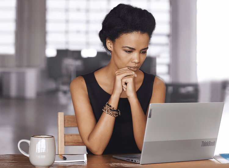 Lenovo desvela su estrategia de transformación de una empresa de dispositivos a una de soluciones