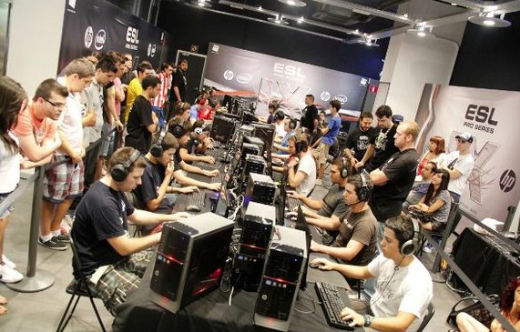 Presentación de HP Enterprise Group y los entornos de misión crítica, protagonistas en Convergencia HP Presentación de HP Enterprise Group y los entornos de misión crítica, protagonistas en Convergencia HP