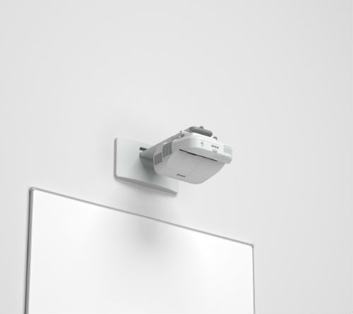 1410wi_07 La serie EB-1410Wi ayuda a optimizar las reuniones de negocios con nuevas proyecciones interactivas integradas