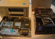 Unidad de discos flexibles y de cintas DLT