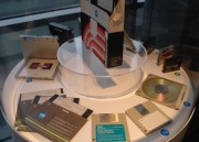 Discos, diskettes y cintas de varios fabricantes