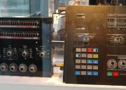 Paneles de control IBM 3705 y 3890