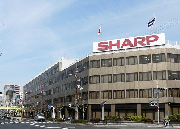 Foxconn compra Sharp Quién gana con la operación