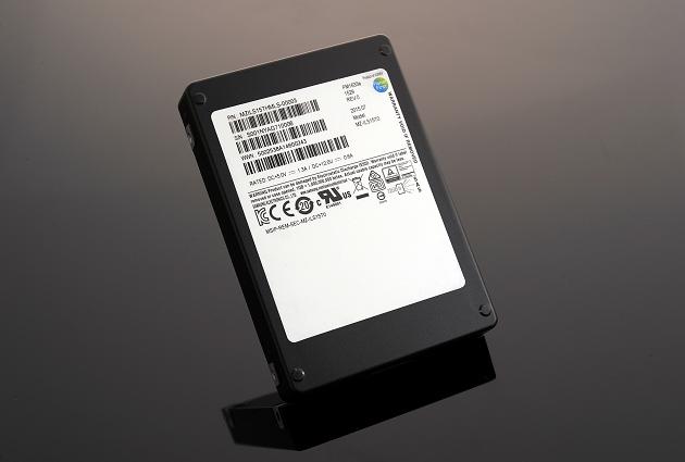 Samsung lanza un SSD de 15,36 TBytes para sistemas de almacenamiento empresarial