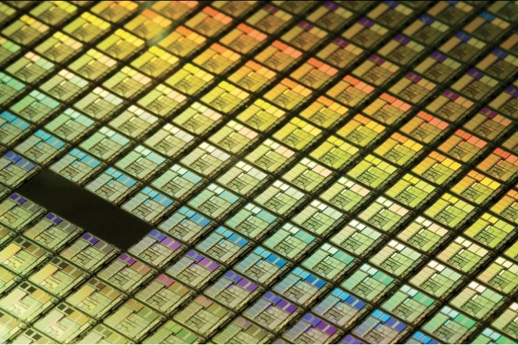 Intel, cada vez más cerca de los 10 nanómetros