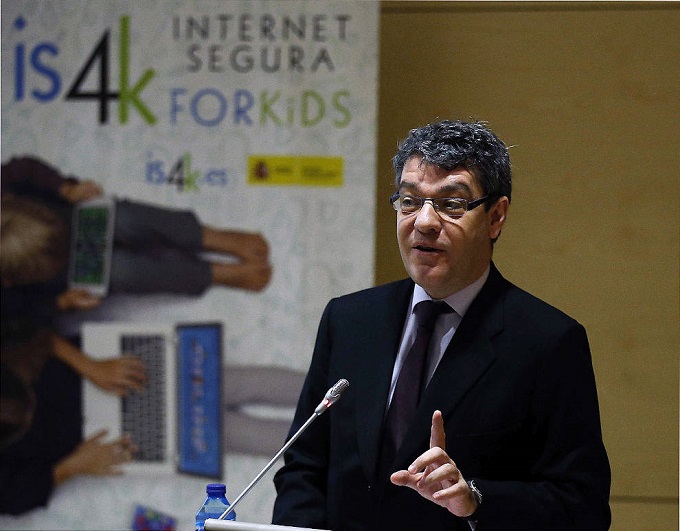Presentación Ministro Centro de Menores en Internet