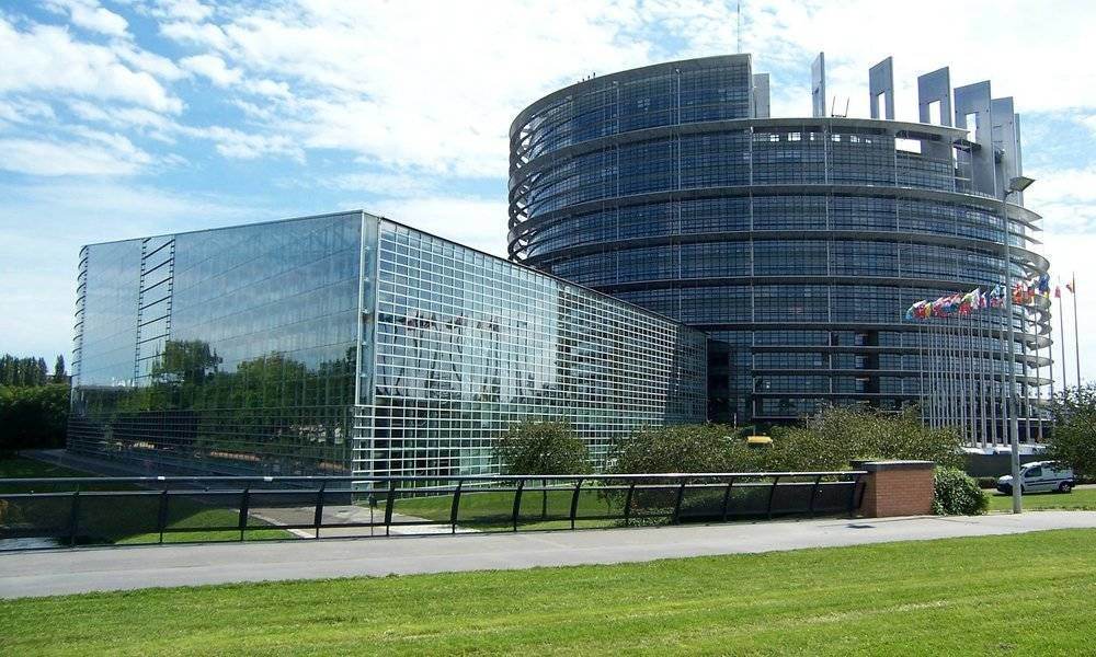 Responsable digital de la UE pide a los legisladores relajar su postura para reformar el Copyright