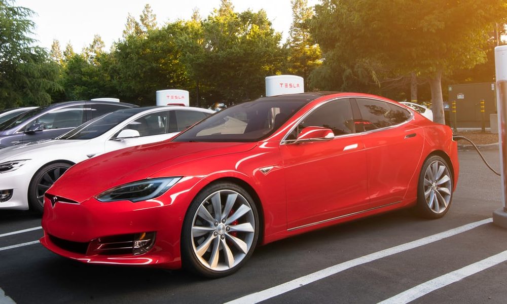 La red de supercargadores de Tesla cubrirá toda Europa en 2019