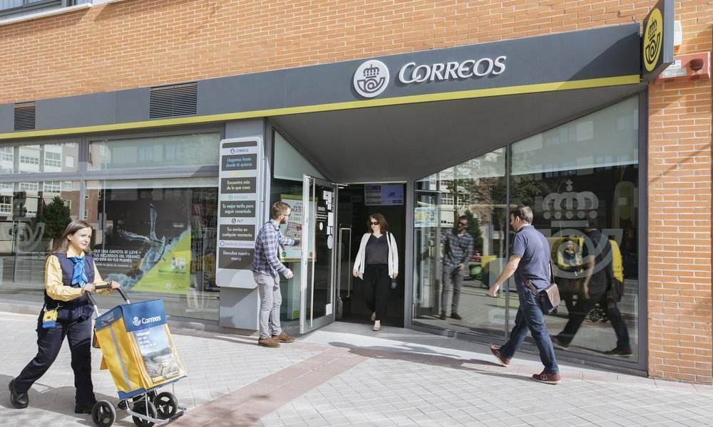 Telefónica llega a un acuerdo con Correos para comercializar O2 a través de sus oficinas