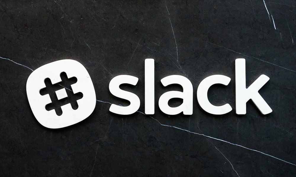 Microsoft prohibe Slack a sus empleados y les aconseja no usar tampoco AWS y Google Docs
