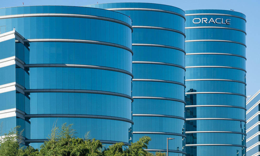 Oracle se enfrente a una demanda colectiva por discriminación salarial por género