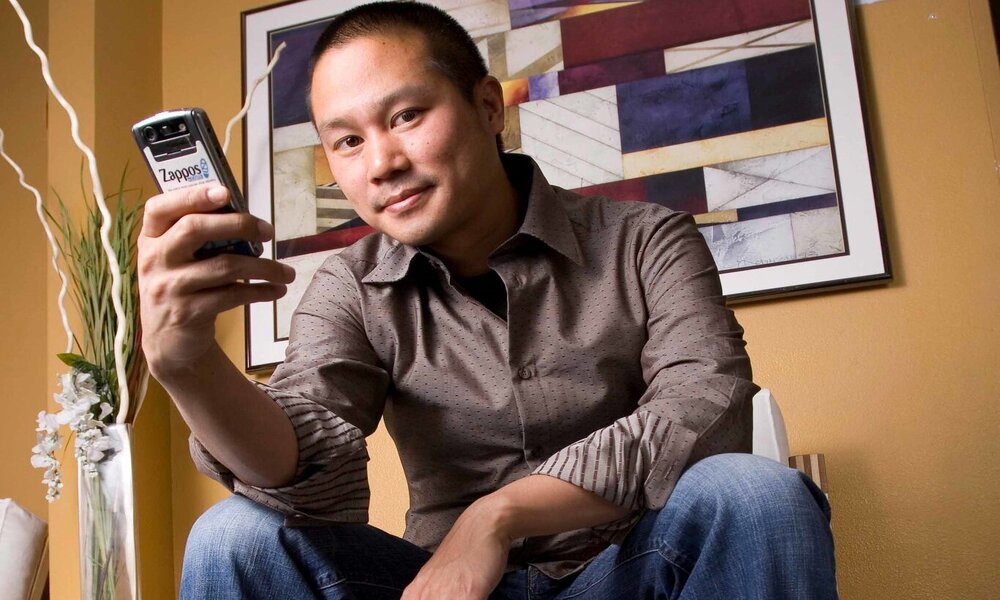 Tony Hsieh, ex CEO de Zappos, fallece a los 46 años tras un incendio doméstico