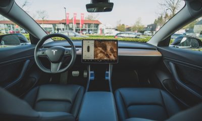 Tesla compacto