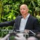 Jeff Bezos dejará de ser el CEO de Amazon en verano: pasa el testigo a Andy Jassy