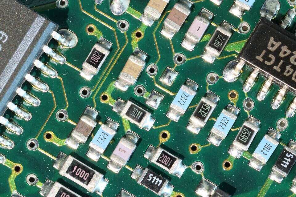 IBM y Samsung diseñan sistema para apilar transistores que puede llevar a chips más eficientes
