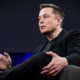 Elon Musk sigue fastidiando a Twitter: ahora quiere retrasar el juicio