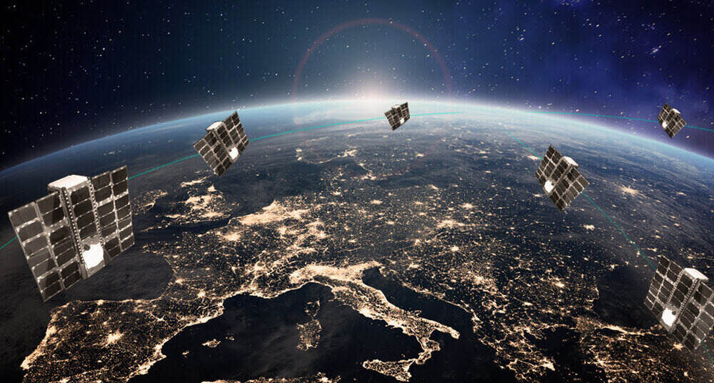 La española Sateliot abre nota convertible de 10 millones para financiar su constelación de satélites