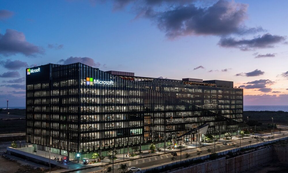 Siguen los despidos entre las big tech: Microsoft inicia el despido del 1% de su plantilla