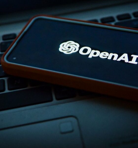 OpenAI permite que chatGPT se conecte, con plugins, a servicios de terceros