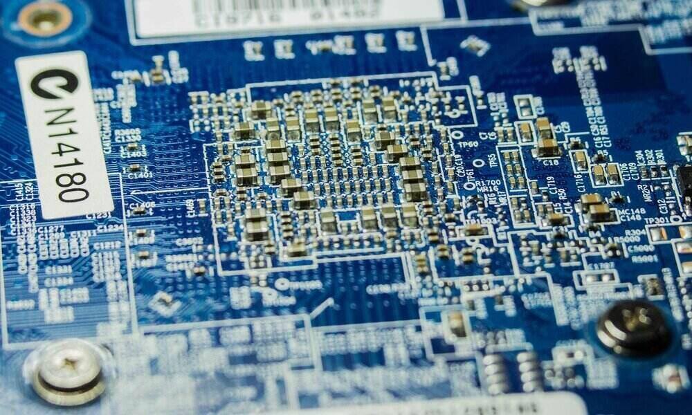 Japón también impondrá restricciones en la venta de chips a China