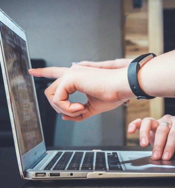 Casi a la mitad de los trabajadores digitales les cuesta localizar los datos que necesitan