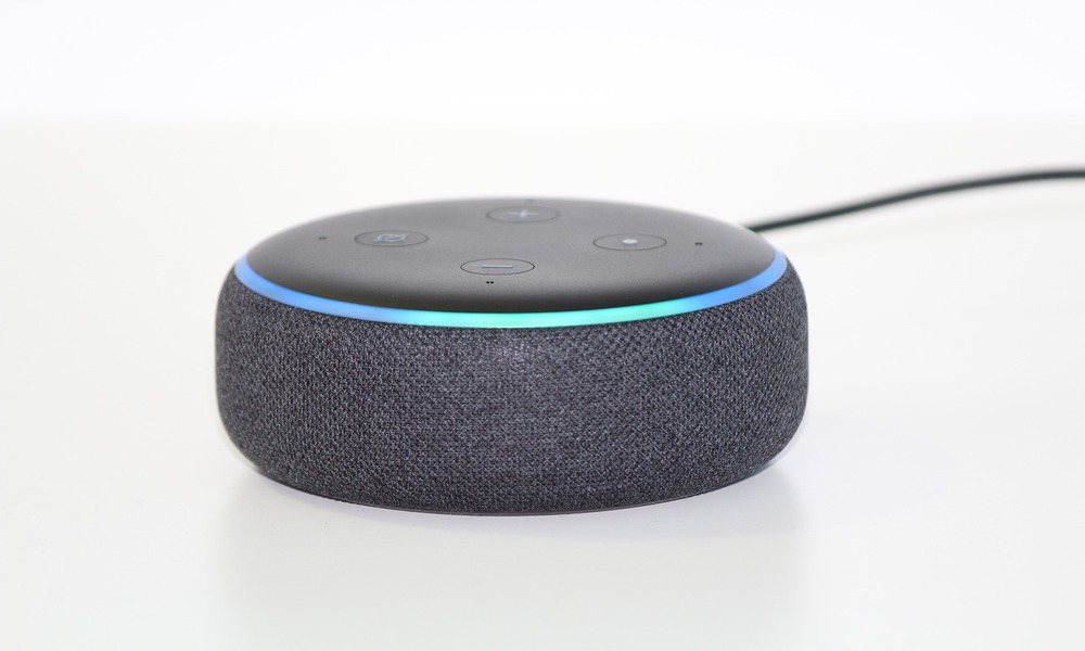 innova sus dispositivos Echo y añadió IA Generativa a Alexa