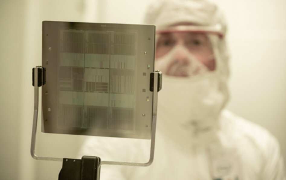 TSMC compra el 10% de IMS Nanofabrication a Intel y anuncia inversión en la salida a bolsa de ARM