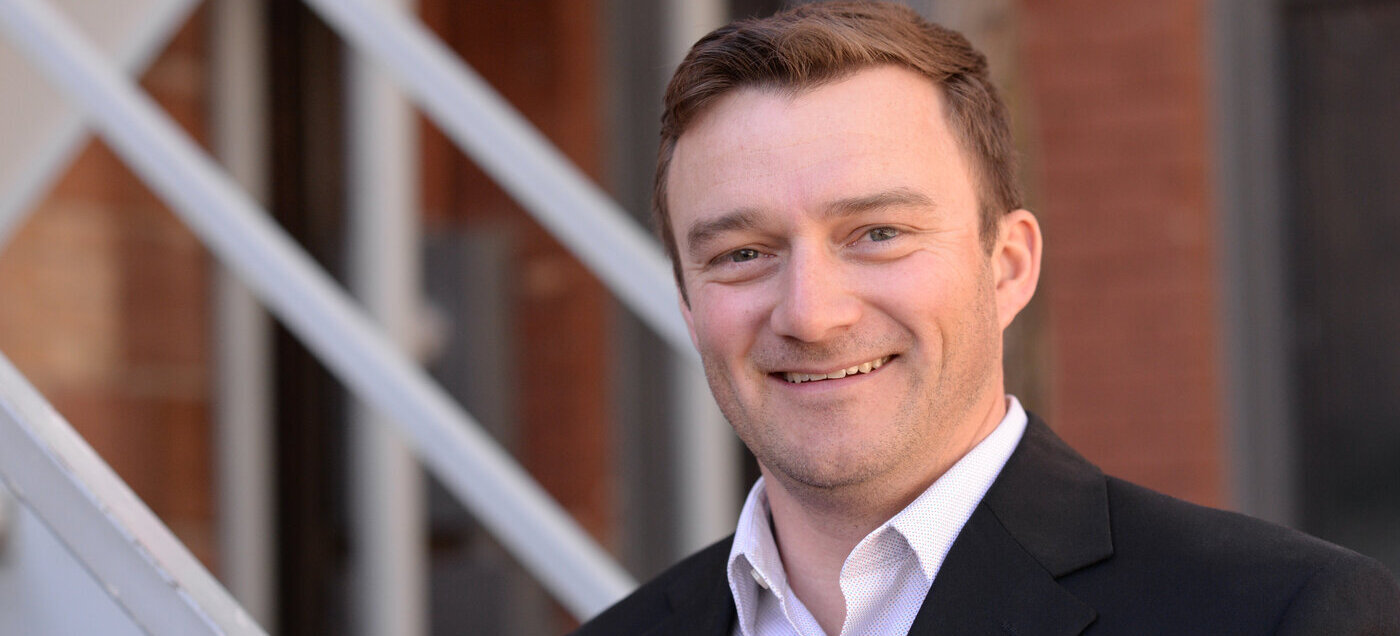 Entrevista a Kevin Magnuson, Director de IA de Qlik: "La IA hará que la analítica sea más potente y que genere insights de manera más eficiente"