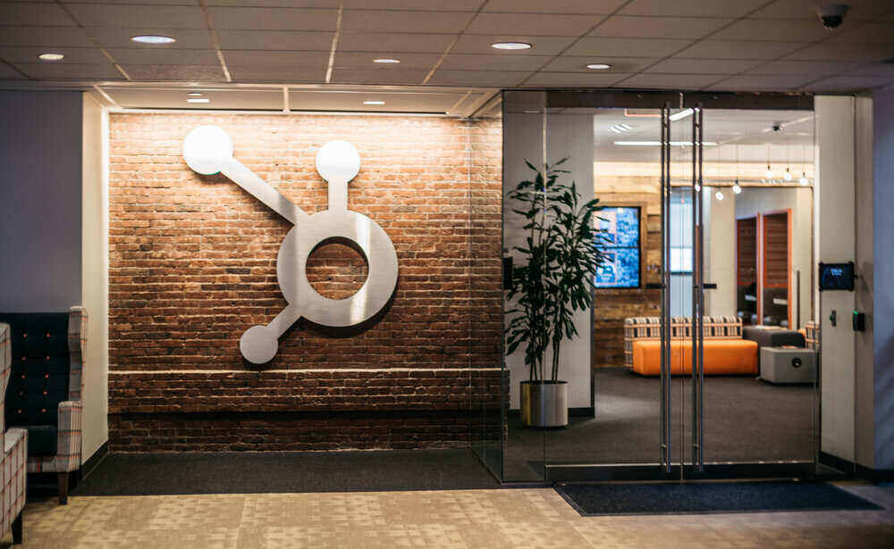 Alphabet está negociando la compra de HubSpot