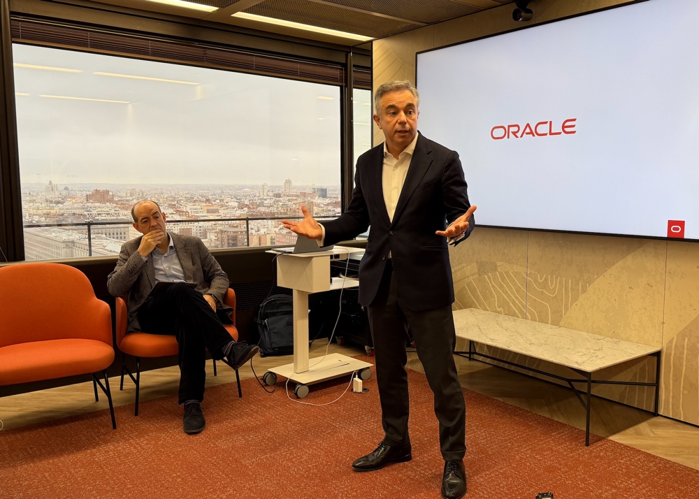 Alfonso Cossío, Oracle