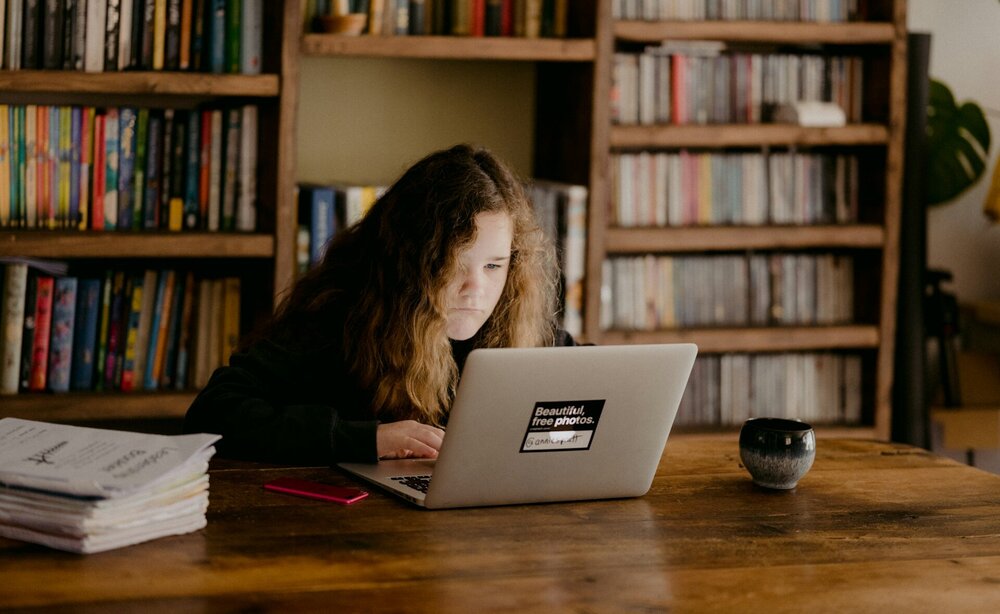 HP inicia el programa HOPE para acercar la tecnología a jóvenes más desconectados