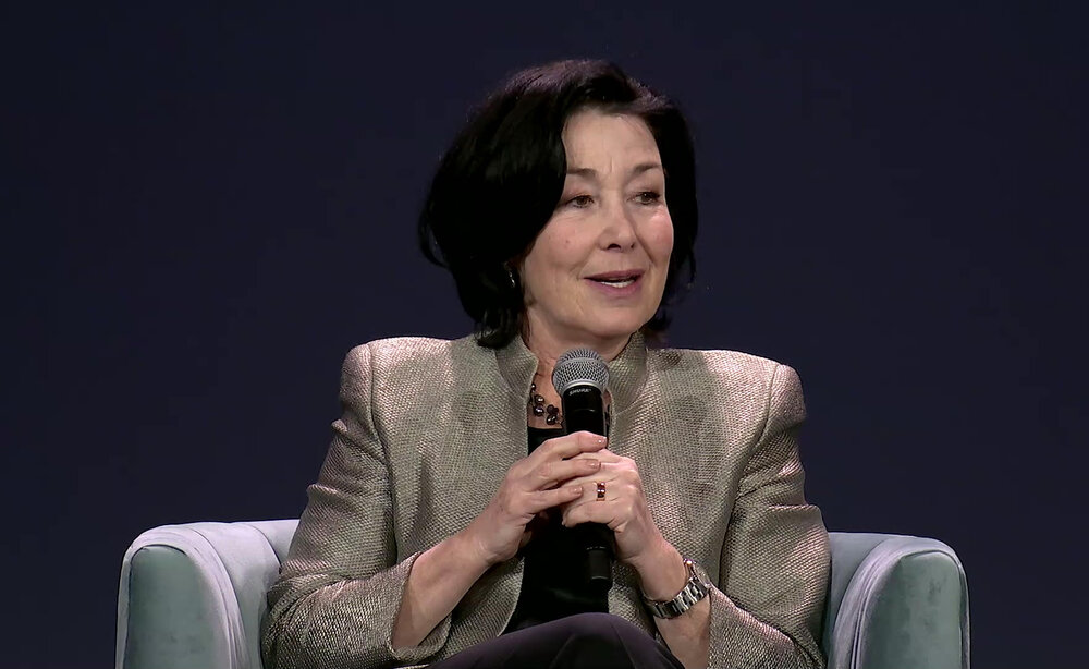 Oracle nombra a dos CEOs para sustituir a la actual, Safra Catz
