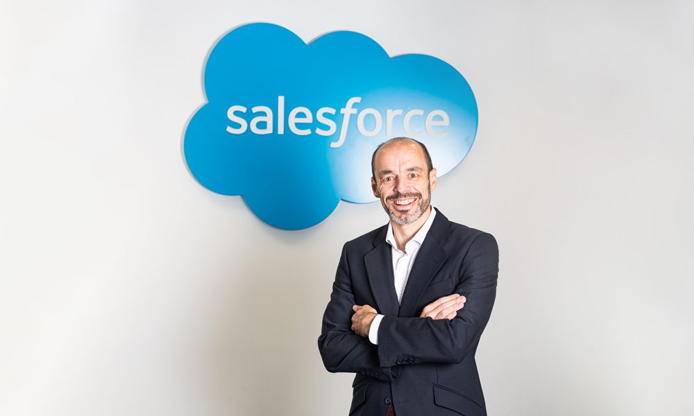 Gonzalo Goñi, “La IA agéntica de Salesforce no sustituye, amplía a las personas en la empresa”