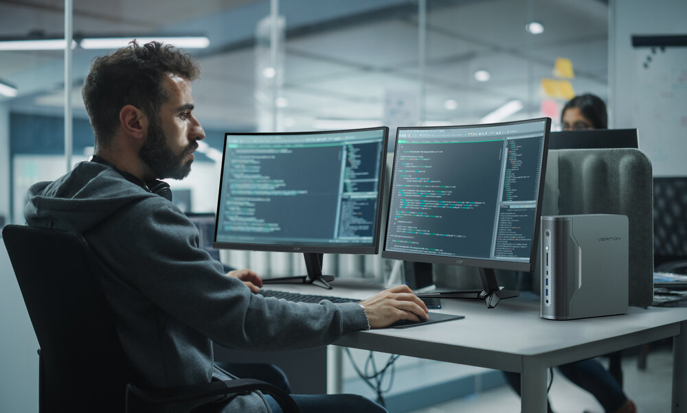 Acer amplía la gama de sobremesas Veriton y lanza la miniestación de trabajo RA100 AI