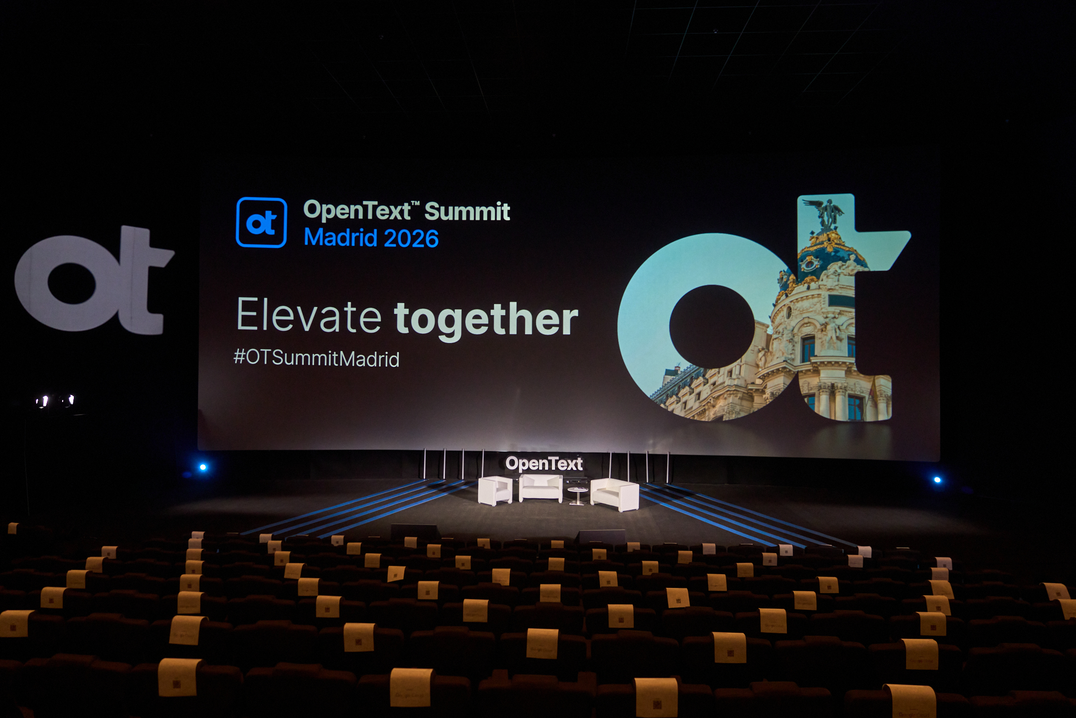 Asistentes OpenText Summit Madrid 2026