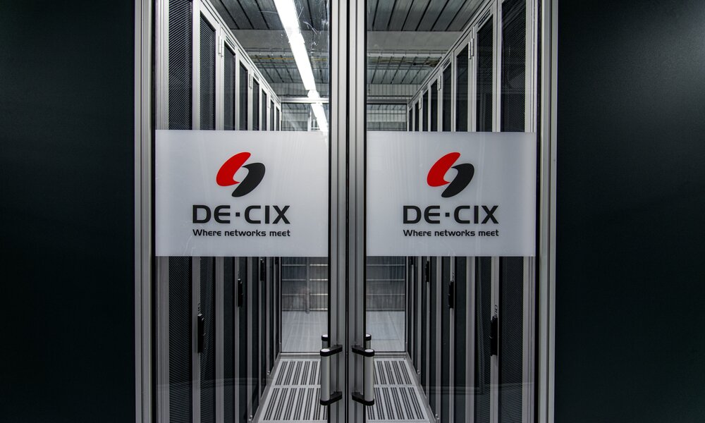 DE-CIX: Madrid sube un 49% su capacidad de conexión y consolida al Sur de Europa como hub digital