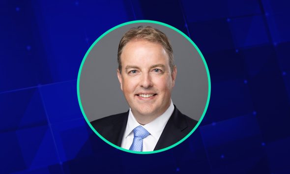 Peter de Bock es vicepresidente de tecnología de energía y refrigeración para centros de datos en Eaton