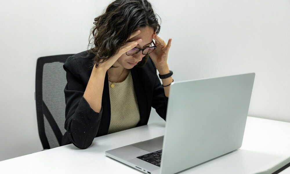 Mayoría de CIOs y CTOs son responsables de sistemas de IA que no controlan por completo