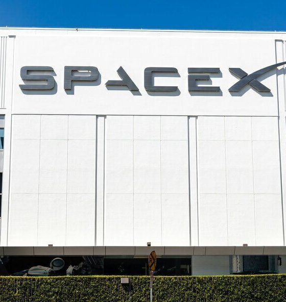 SpaceX compra Cursor para intentar competir con Anthropic y OpenAI en desarrollo con IA