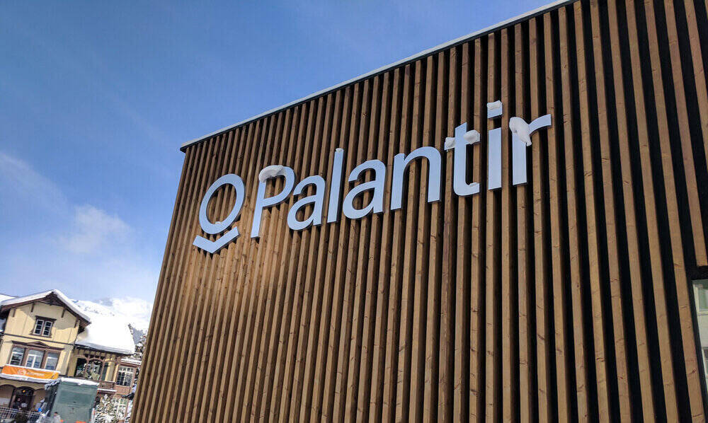 El Gobierno veta a Palantir en contratos con empresas públicas y privadas controladas por la SEPI