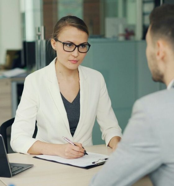 Para 2029, las empresas tendrán que recontratar al 30% de empleados que despidieron por la IA