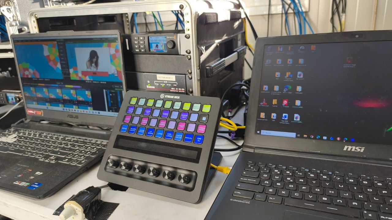 Puesto de control de pantallas del festival Sonorama con Stream Deck