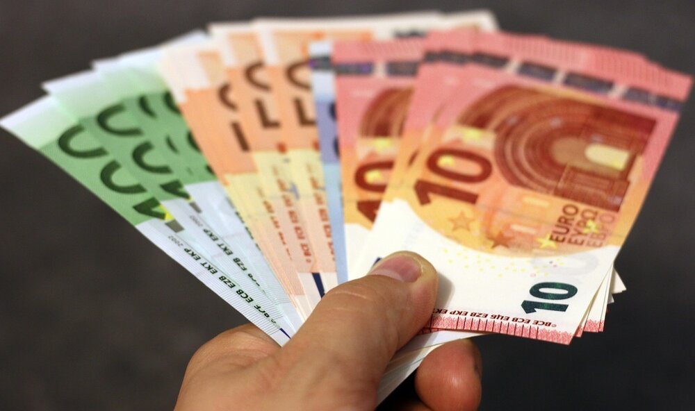 El salario medio del sector tecnológico digital en España alcanza los 47.300 euros, un 3,1% más